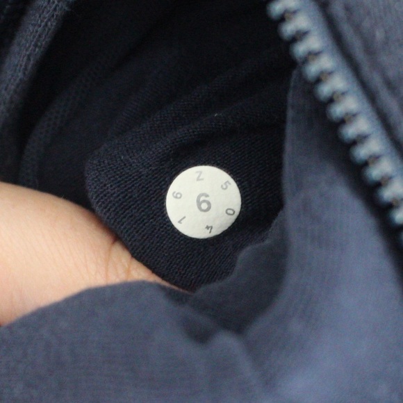 LULULEMON Fleece Be True Crewneck - Picture 8 of 8